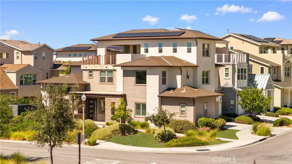 Irvine, CA 92618 | 4 beds | 5 baths | $2,400,000